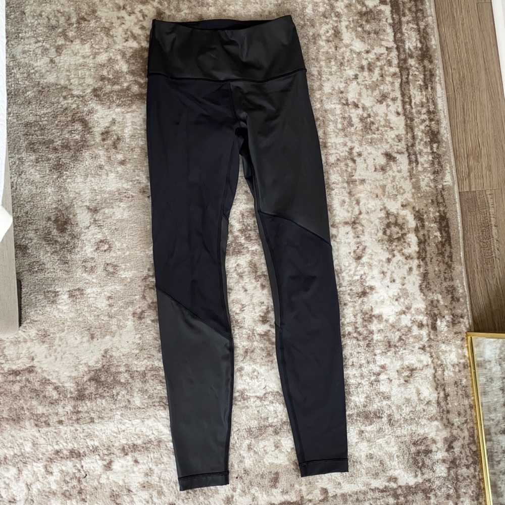 Lululemon wunder under HR tight